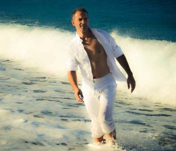 O Κώστας Κρομμύδας στην &quot;Ε&quot;: &quot;Η ζωή είναι πιο ισχυρή από όλα τα μυθιστορήματα&quot;