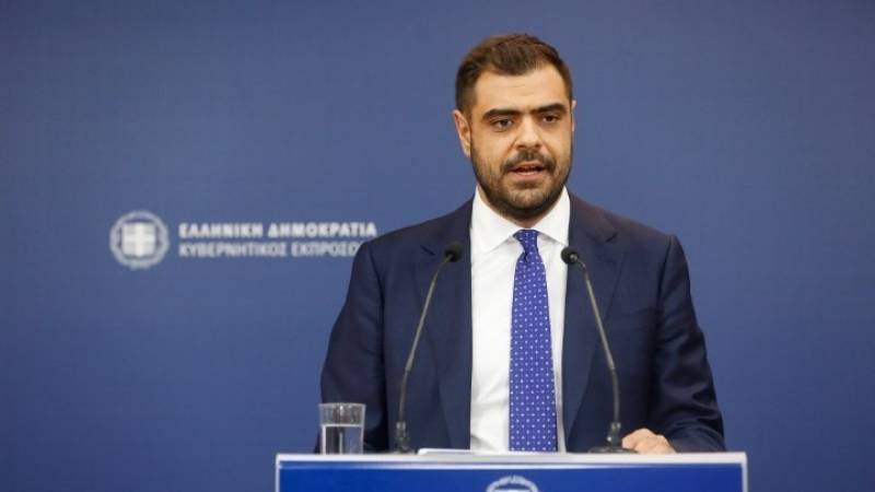 Μαρινάκης: Η κυβέρνηση θα στηρίξει τους πυροσβέστες - Απόλυτη προτεραιότητα η προστασία της ανθρώπινης ζωής