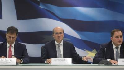 Νομοσχέδιο κατά της φοροδιαφυγής: Επιπλέον έσοδα 606 εκατ. ευρώ ετησίως (βίντεο)