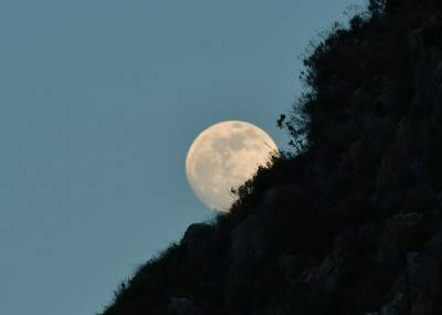 Απόψε η "ψυχρή υπερπανσέληνος" Δεκεμβρίου