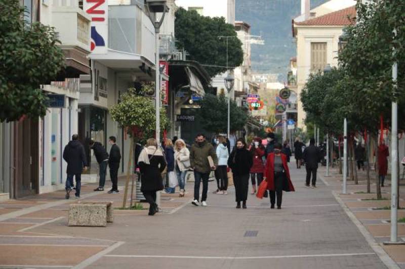 Ανοιχτά τα εμπορικά την Κυριακή στην Καλαμάτα