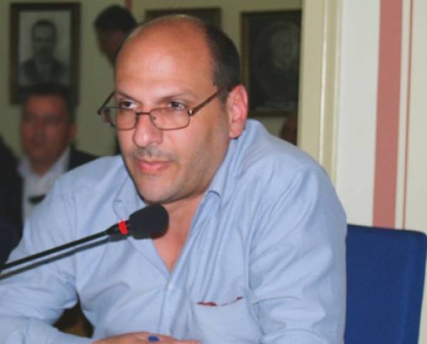 Μια πρότυπη σχολική βιβλιοθήκη στο 10ο Δημοτικό Σχολείο Καλαμάτας Ι Γεώργιος Φερετζάκης