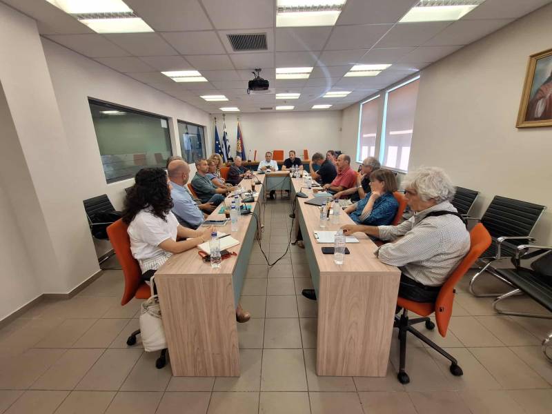 Δήμος Καλαμάτας: Συνάντηση εργασίας για το Ειδικό Πολεοδομικό Σχέδιο του Παραλιακού Μετώπου