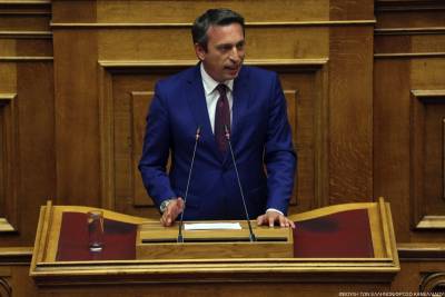 Ο Μαντάς στη Βουλή για τη σταφίδα