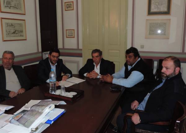 Χώρο στάθμευσης των λεωφορείων ζητούν από το Νίκα