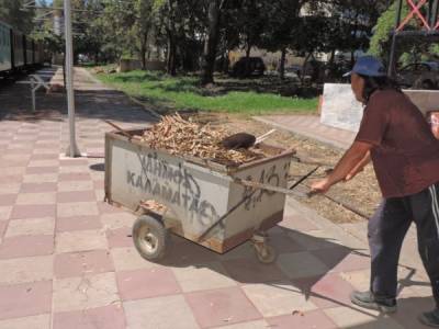 Εξόρμηση καλλωπισμού στο Πάρκο Σιδηροδρόμων Καλαμάτας