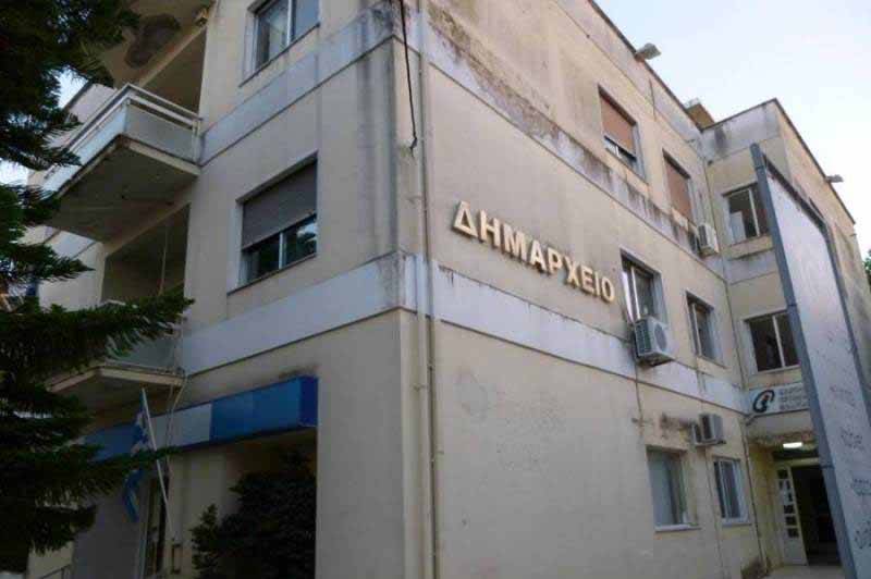 Με επικοινωνία και μέτρο οι επισκέψεις στις υπηρεσίες του Δήμου Οιχαλίας