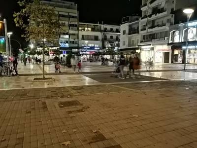 Προσελκύει κόσμο η κεντρική πλατεία