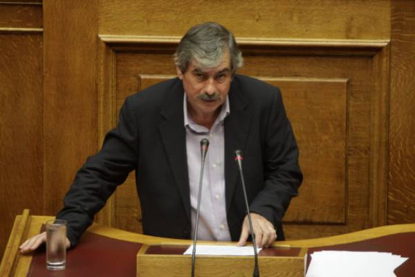 Ομιλία Πετράκου στη Βουλή για τις αλλαγές στα Νομικά Πρόσωπα του Δημοσίου (βίντεο)
