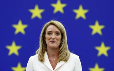 ΕΕ: Οι ευρωβουλευτές τήρησαν ενός λεπτού σιγή για τις ζωές που χάθηκαν στη θάλασσα και στο σιδηροδρομικό δυστύχημα στα Τέμπη
