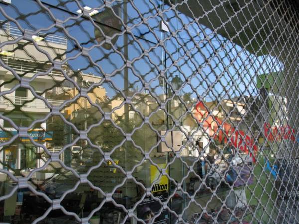 Κλειστά για μία ώρα τα καταστήματα αύριο στην Τρίπολη