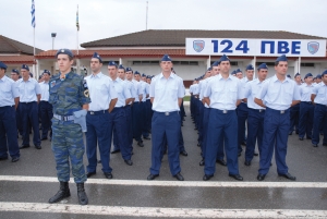 Ενώ άγνωστη παραμένει η τύχη του "Παπαφλέσσα": 2.000 νεοσύλλεκτοι στο Διακλαδικό Τρίπολης