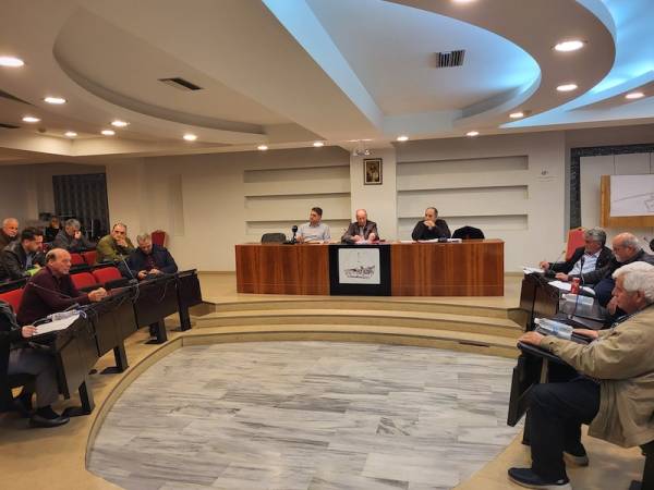 Δημοτικό Συμβούλιο Μεσσήνης: Αντιπαράθεση στην ψήφιση του προϋπολογισμού
