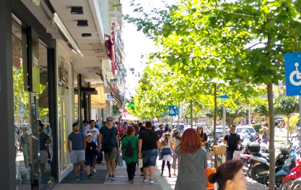 Δεκαήμερο εκπτώσεων από σήμερα στα εμπορικά καταστήματα