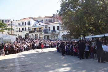 Πλήθος κόσμου στον εορτασμό για την επέτειο της Ναυμαχίας του Ναβαρίνου