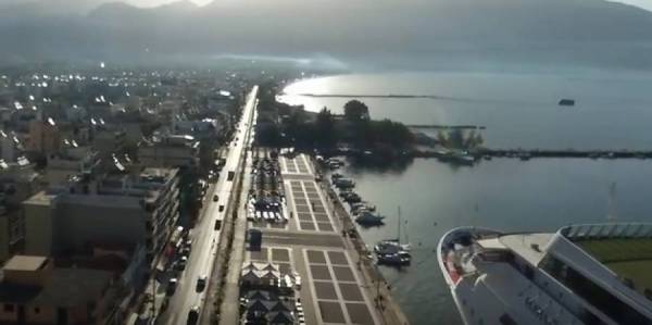 “Κάνουν την πάπια” για άδειες τραπεζοκαθισμάτων στην χερσαία ζώνη του λιμανιού της Καλαμάτας