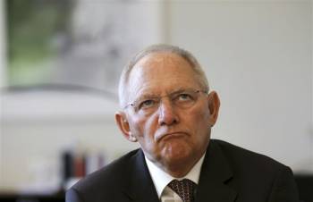 Σόιμπλε: Με ενδιαφέρει ελάχιστα τι λέει η Αθήνα