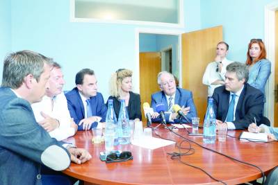 Η ΝΔ για την απουσία του Μεσσήνιου βουλευτή από τη χθεσινή περιοδεία: «Δεν υπάρχει πρόβλημα με τον Αντώνη Σαμαρά»