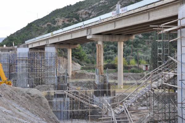 Ντρίπλα στη σύμβαση για την Ολυμπία Οδό