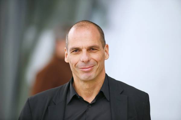 Ο Γιάνης Βαρουφάκης στην “Ε”: “Εκατομμύρια απογοητευμένοι από την ηγεσία του ΣΥΡΙΖΑ”