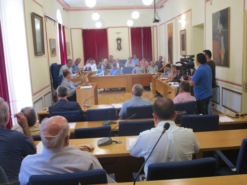 Οφειλόμενη απάντηση της ελληνικής πολιτείας