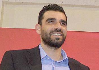 Επαφές Κωνσταντινέα για το στρατόπεδο Καλαμάτας