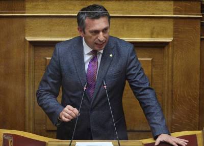 Για λαϊκισμό κατηγορεί το Χαρίτση ο Μαντάς