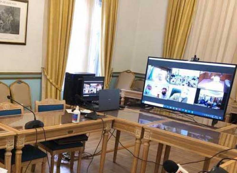Μπούζα για διαφήμιση έργων