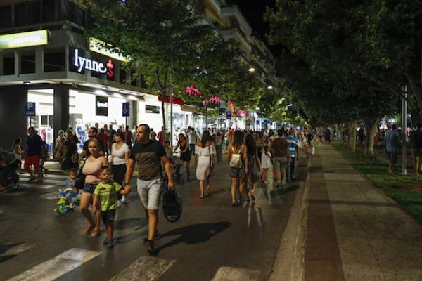 Ανοιχτό εμπορικό κέντρο στην Καλαμάτα 