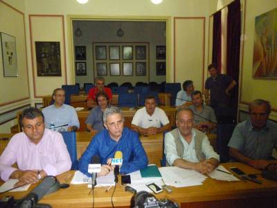 Επίθεση Μάκαρη στη δημοτική αρχή για ΓΠΣ, ανακύκλωση και ΕΣΠΑ