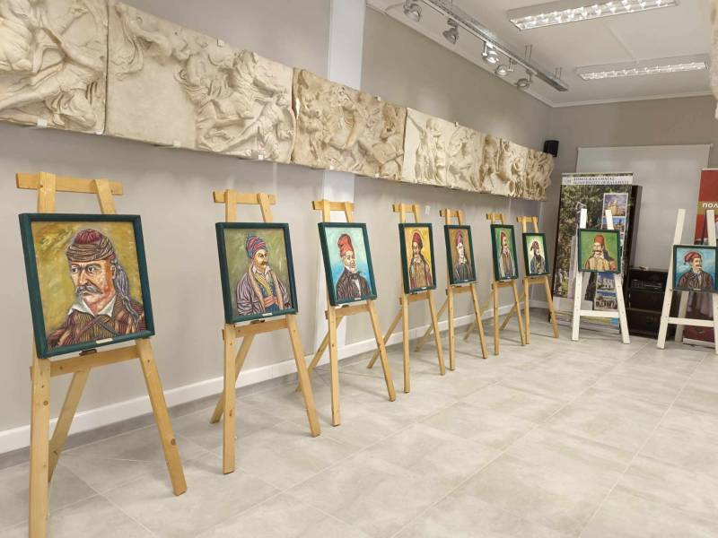 Εκθεση ξυλόγλυπτων πορτρέτων ηρώων στο Πολεμικό Μουσείο Καλαμάτας
