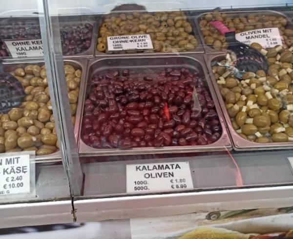 Ελιές &quot;Καλαμάτας&quot; 16 ευρώ το κιλό