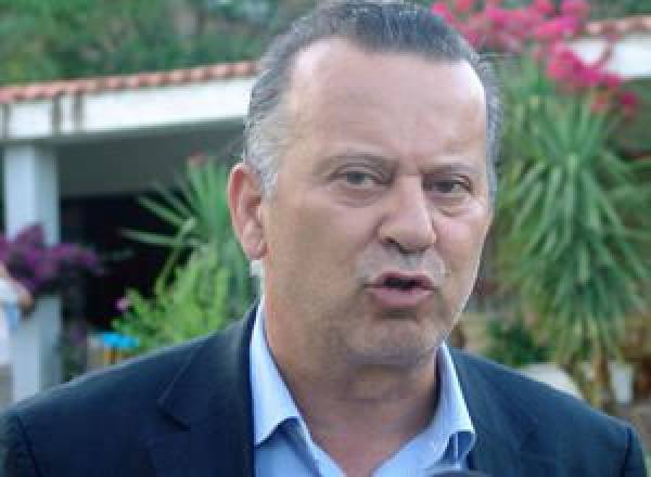 Τροχαίο με υλικές ζημιές για τον δήμαρχο Βόρειας Κυνουρίας Μαν. Σκαντζό