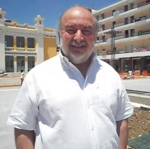 Τάσος Παπαζαχαρίας: "Η παραίτηση του Δημάρχου του Δήμου Ερμιονίδας, τα λέει όλα, σχετικά με το πρόβλημα των σκουπιδιών στην περιοχή μας!!!"