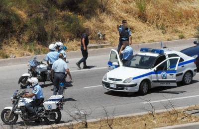 Θέλει να παραδοθεί ο “καμικάζι” με τα ναρκωτικά, σύμφωνα με τον Γ. Ράλλη