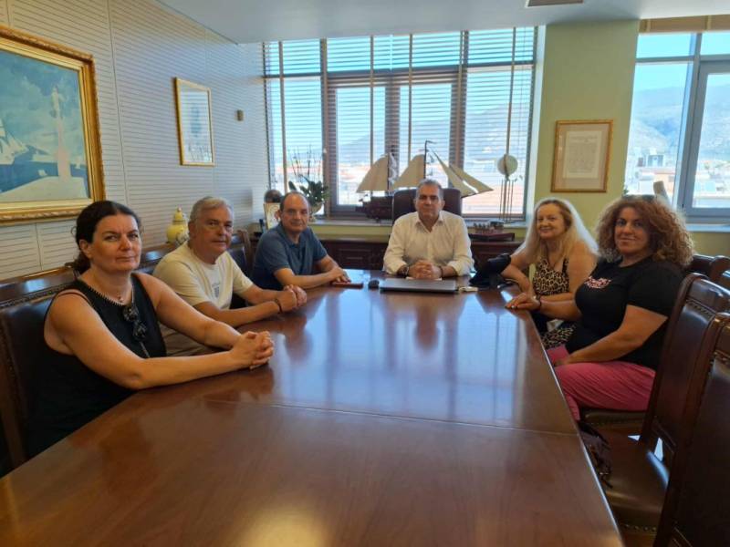 Συνάντηση τριτέκνων με Βασιλόπουλο