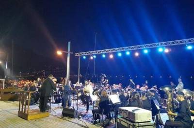 Ομορφη μουσική βραδιά από τη Δημοτική Φιλαρμονική Καλαμάτας