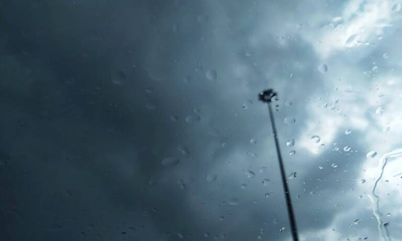 Καιρός - Μαρουσάκης: Έρχονται καταιγίδες, χαλάζι και κεραυνοί - Ποιες περιοχές θα επηρεάσουν τα φαινόμενα