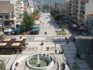 Σύσκεψη για λύση του προγραμματισμού εργασιών ανάπλασης της πλατείας Καλαμάτας