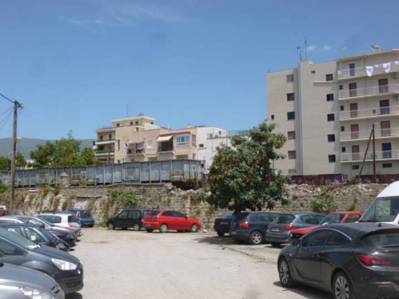 Ξεχάστηκε η δέσμευση για σκάλες στον Σιδηροδρομικό Σταθμό