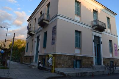 Εικαστικό Εργαστήρι: Αυλαία για την έκθεση «Εικαστικές Διαδρομές»