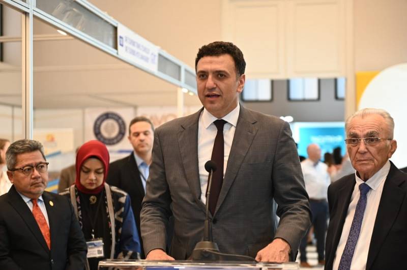 Βασίλης Κικίλιας: “Επιταχύνουμε τις επιδόσεις του τουρισμού μέσα από την ψηφιακή καινοτομία”