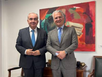 Συνάντηση Πτωχού με τον υπουργό Οικονομικών Ν. Παπαθανάση: Στόχος η αξιοποίηση τωνχρηματοδοτικών εργαλείων