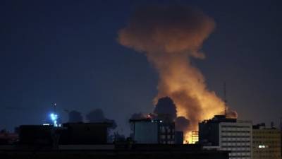 Ιρανικές επιθέσεις σε Τελ Αβίβ, Ντουμπάι, Μπαχρέιν, Σ. Αραβία, Κατάρ - Το Ισραήλ πλήττει την Τεχεράνη