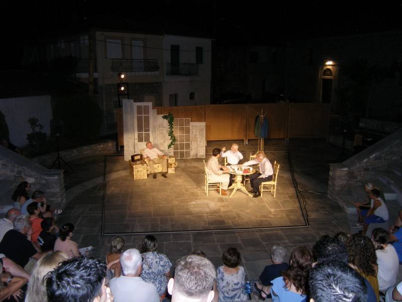 Οι «Δάφνες και πικροδάφνες» παρουσιάστηκαν στο Διαβολίτσι