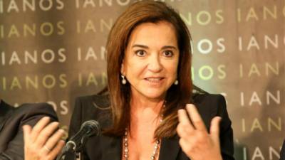 Μπακογιάννη για Χανιά: Το είπα αστειευόμενη, εγώ ούτως ή άλλως μπορώ να πάω στην Κρήτη