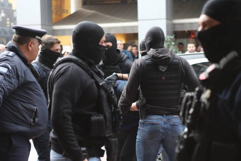 ΕΛ.ΑΣ. για την επιχείρηση για δολοφονία Λυγγερίδη: «Προσαγωγή δεκάδων ατόμων, έρευνες και κατασχέσεις πειστηρίων» (βίντεο)