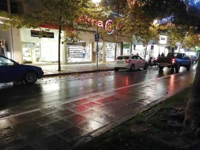 Γίνεται πάρκινγκ αυτοκινήτων