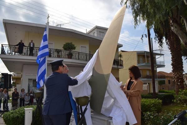Αποκαλυπτήρια μνημείου πεσόντων Φιλιατρινών αεροπόρων