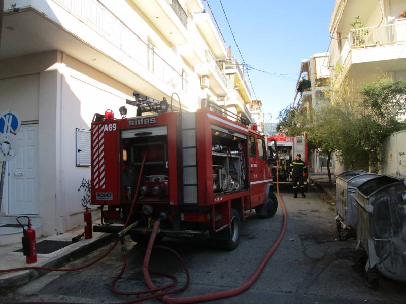 Φωτιά σε καμινάδα καυστήρα στην Καλαμάτα (Φωτογραφίες)